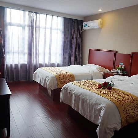 Greentree Inn Shandong Rizhao University City Express Hotel Экстерьер фото