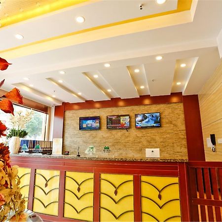 Greentree Inn Shandong Rizhao University City Express Hotel Экстерьер фото