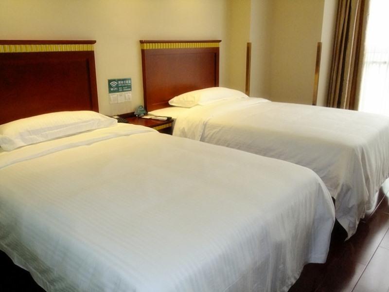 Greentree Inn Shandong Rizhao University City Express Hotel Экстерьер фото